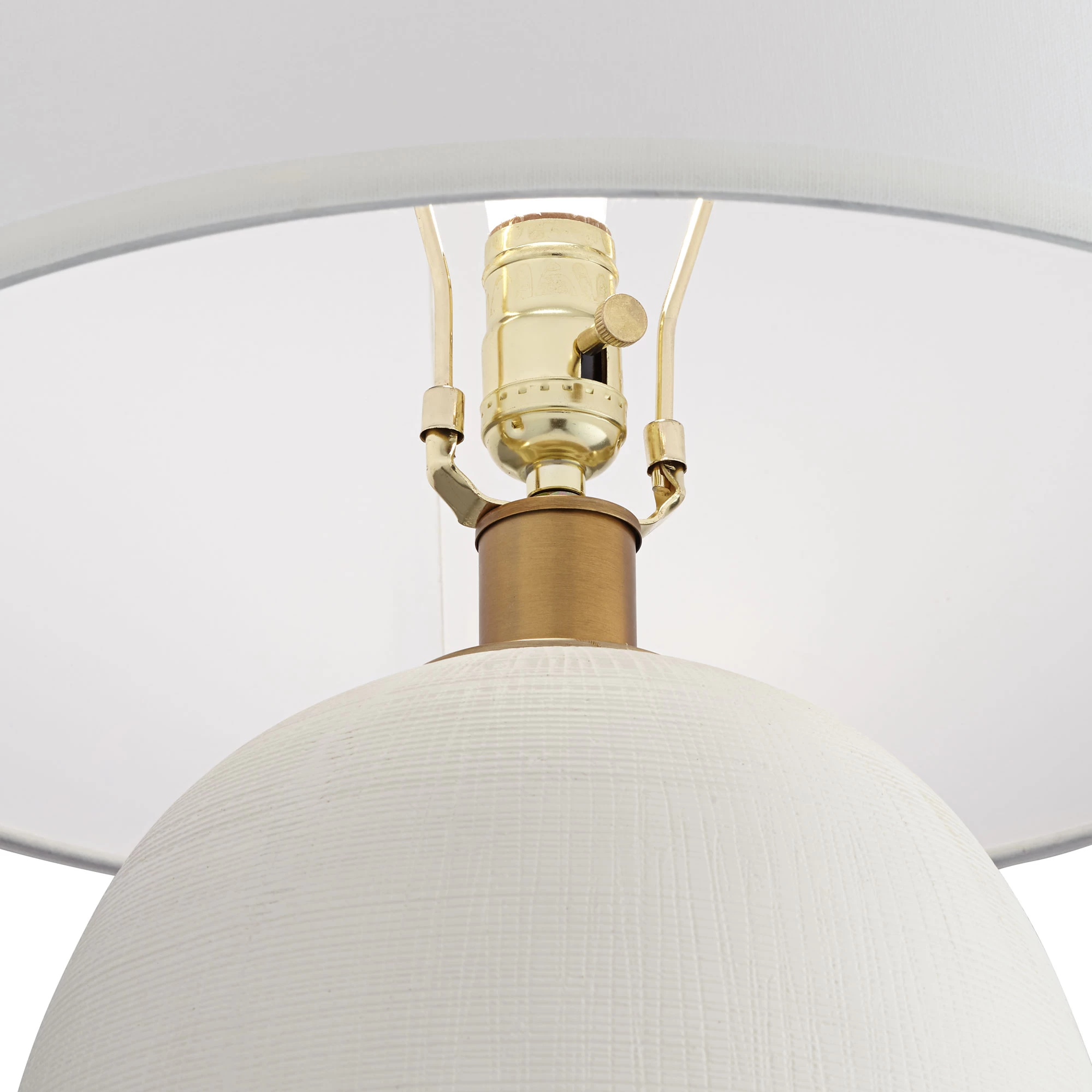 Hilo Wide Table Lamp 2 Hilo Wide Table Lamp - Image 2