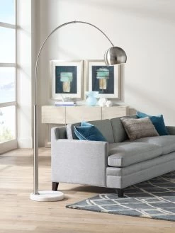 Basque Floor Lamp